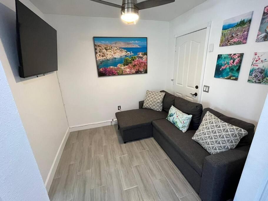 Port Saint Lucie A Little Piece Of Heaven- Peaceful Lake View Apartment- 1 Min From I95 And Turnpike Port St. Lucie 외부 사진